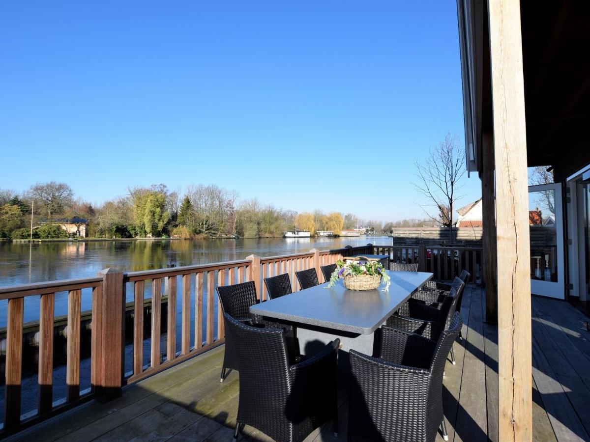 Luxurious Villa With Private Garden In Kaag Luaran gambar